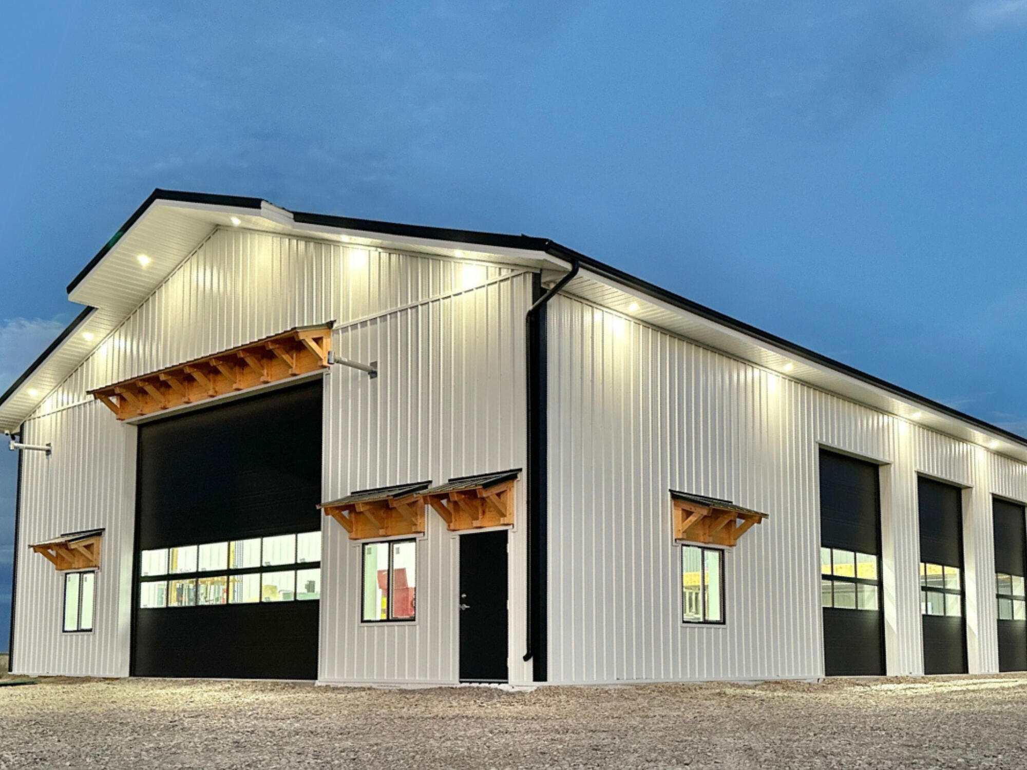 RESIDENTIAL & ACREAGE POST FRAME BUILDINGS RESIDENTIAL & ACREAGE POST FRAME BUILDINGS
